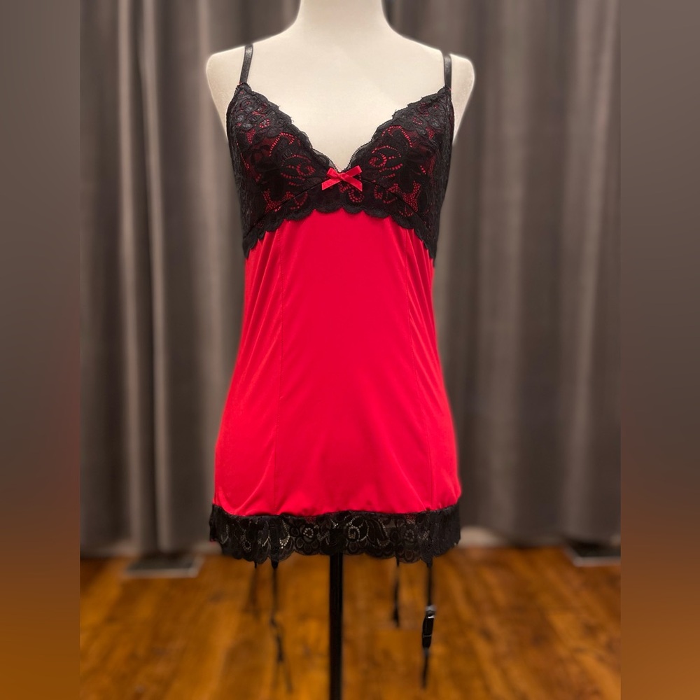 Red garter chemise babydoll